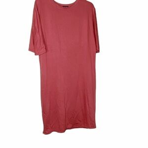 CENY short sleeve shift dress. Size M. NWT